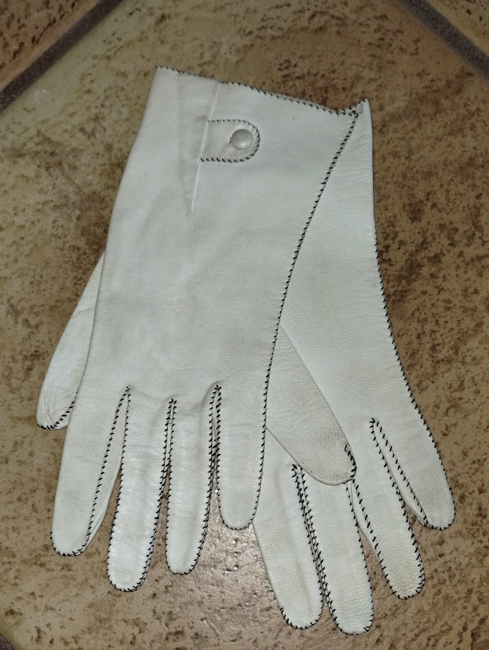 Vintage Leather Gloves